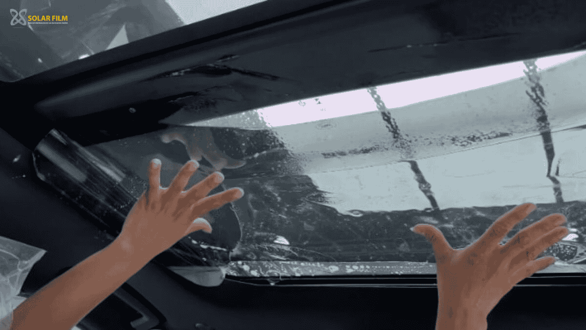 dan-phim-cach-nhiet-o-to-co-bi-phat-khong (1)