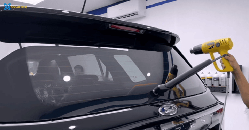 dan-phim-cach-nhiet-o-to-co-bi-phat-khong (2)