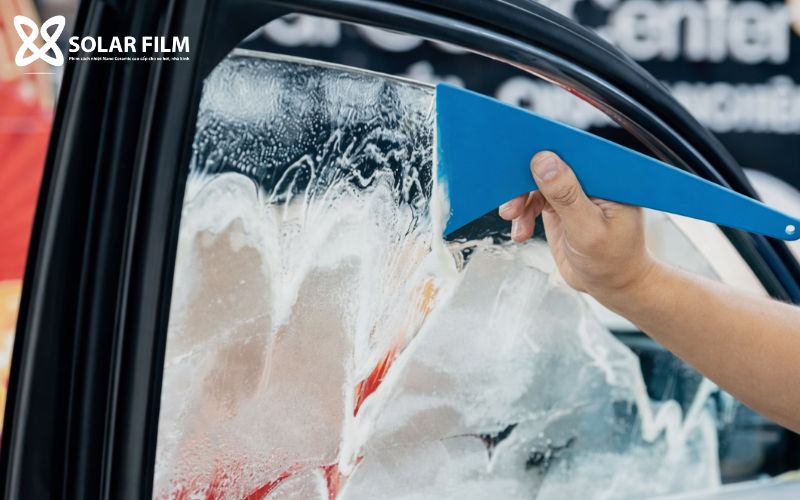 dan-phim-cach-nhiet-o-to-tai-nha (2)