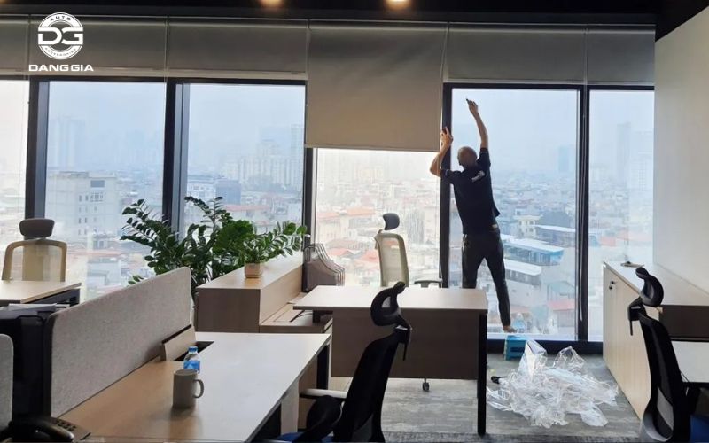 dan-phim-cach-nhiet-van-phong