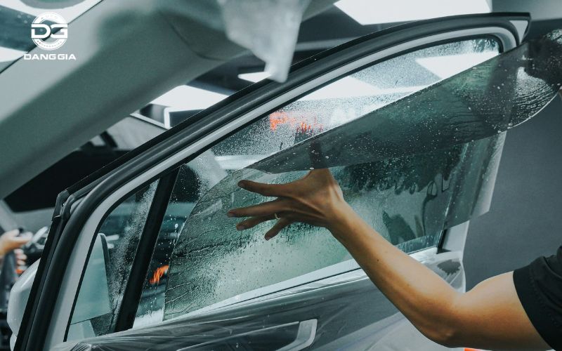 nen-dan-phim-cach-nhiet-mau-gi (3)