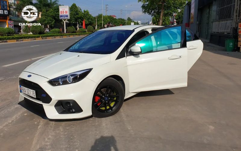 phim-cach-nhiet-doi-mau (3)