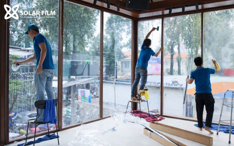 phim-cach-nhiet-nha-hang