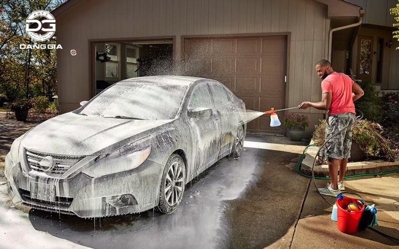 rua-xe-o-to-bao-nhieu-tien (1)