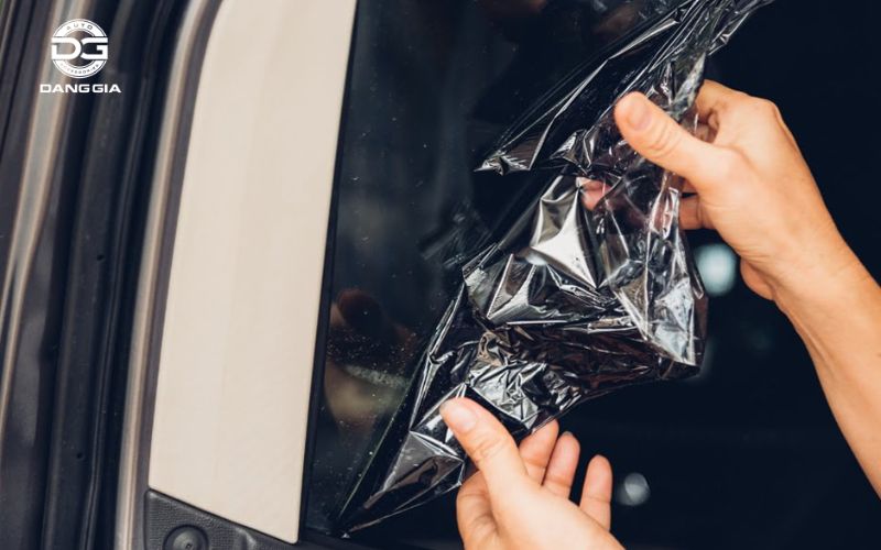 tay-keo-phim-cach-nhiet (2)