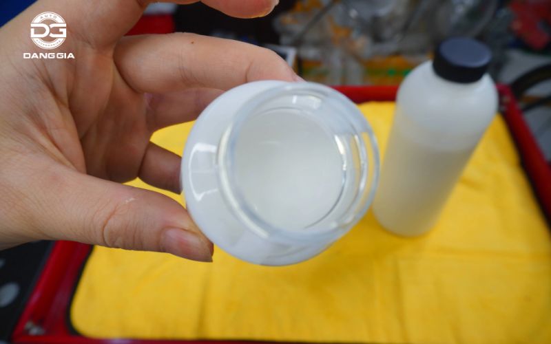 wax-bong-xe-o-to (4)